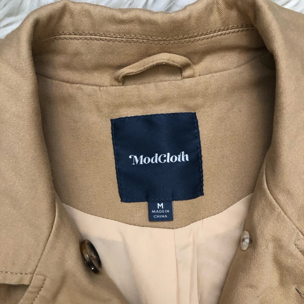 ModCloth Colorblock Contrast Double Breasted Pleated Tan Yellow Trench Coat M - Picture 5 of 16